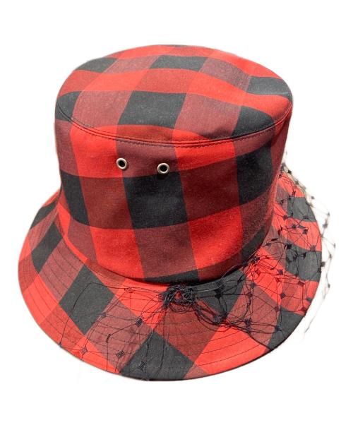 Christian Dior（クリスチャン ディオール）Christian Dior (クリスチャン ディオール) TEDDY-D チュール付ボブハット/バケットハット/95TDD923G142 レッド×ブラック サイズ:58の古着・服飾アイテム