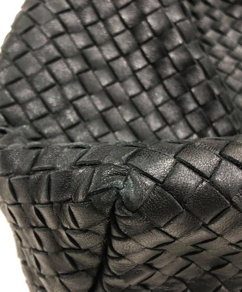 BOTTEGA VENETA（ボッテガベネタ）BOTTEGA VENETA (ボッテガベネタ) イントレチャート セミショルダーバッグ ブラックの古着・服飾アイテム