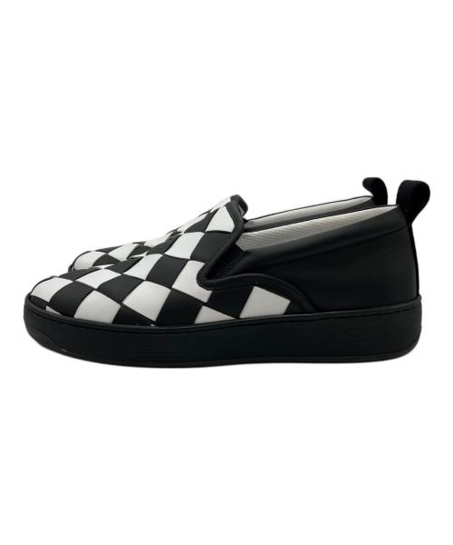 BOTTEGA VENETA（ボッテガベネタ）BOTTEGA VENETA (ボッテガベネタ) マキシイントレチャート チェッカーフラッグスリッポン ホワイト×ブラック サイズ:43の古着・服飾アイテム
