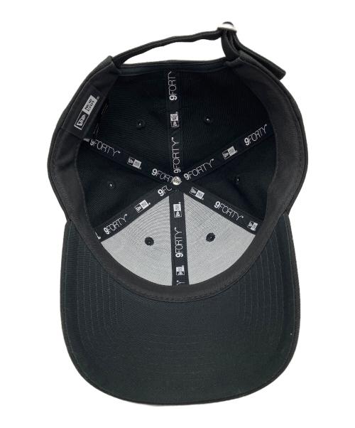 sacai（サカイ）sacai (サカイ) New Era (ニューエラ) MARK GONZALES (マーク・ゴンザレス) キャップ ブラックの古着・服飾アイテム