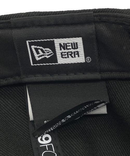 sacai（サカイ）sacai (サカイ) New Era (ニューエラ) MARK GONZALES (マーク・ゴンザレス) キャップ ブラックの古着・服飾アイテム