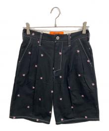 UNIVERSAL OVERALL×NON TOKYO（ユニバーサルオーバーオール×ノントーキョー）の古着「FLOWER EMBROIDERY TUCK SHORTS」｜ブラック