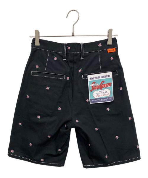 UNIVERSAL OVERALL（ユニバーサルオーバーオール）UNIVERSAL OVERALL (ユニバーサルオーバーオール) NON TOKYO (ノントーキョー) FLOWER EMBROIDERY TUCK SHORTS ブラック サイズ:2の古着・服飾アイテム