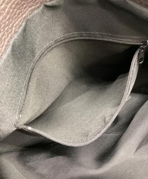 AULENTTI（オウレンティ）AULENTTI (オウレンティ) BELT BAG チャコールグレーの古着・服飾アイテム