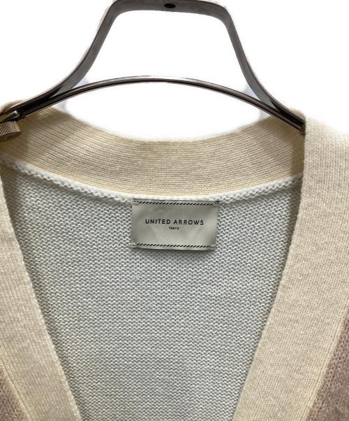 UNITED ARROWS TOKYO（ユナイテッドアローズトウキョウ）UNITED ARROWS TOKYO (ユナイテッドアローズトウキョウ) メタルボタンVネックカーディガン アイボリー×ベージュ サイズ:不明（実寸をご確認ください）の古着・服飾アイテム