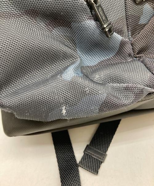 TUMI（トゥミ）TUMI (トゥミ) ロールトップバックパック ネイビーの古着・服飾アイテム