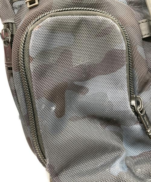 TUMI（トゥミ）TUMI (トゥミ) ロールトップバックパック ネイビーの古着・服飾アイテム