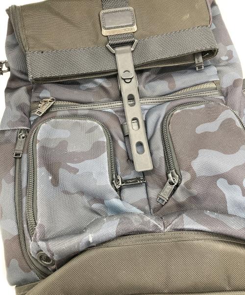 TUMI（トゥミ）TUMI (トゥミ) ロールトップバックパック ネイビーの古着・服飾アイテム