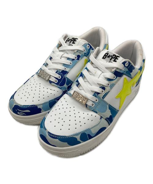 A BATHING APE（アベイシングエイプ）A BATHING APE (アベイシングエイプ) ローカットスニーカー ホワイト×ブルー サイズ:27の古着・服飾アイテム