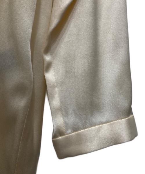 TOMORROW LAND collection（トゥモローランドコレクション）TOMORROW LAND collection (トゥモローランドコレクション) ウォッシャブルシルクサテン ボウタイブラウス アイボリー サイズ:36の古着・服飾アイテム