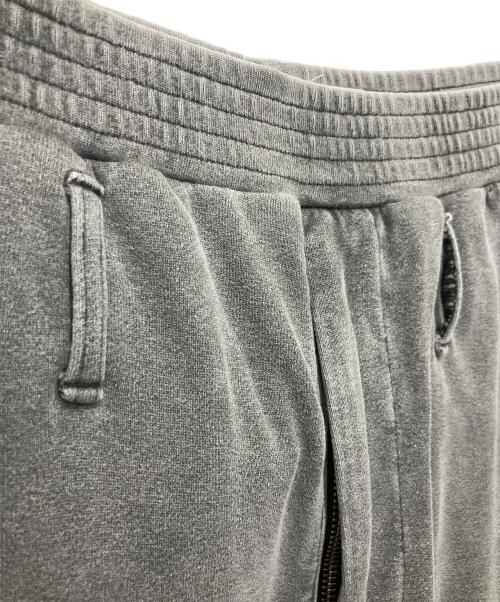 masu（エムエーエスユー）masu (エムエーエスユー) NEVERLAND BAGGY SWEAT PANTS グレー サイズ:SIZE44の古着・服飾アイテム