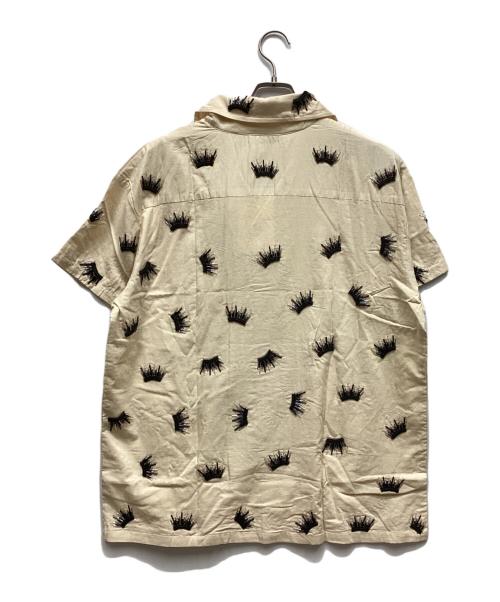 MAHAL（マハル）MAHAL (マハル) ビーズエンブロイダリーシャツ ベージュ サイズ:2 未使用品の古着・服飾アイテム