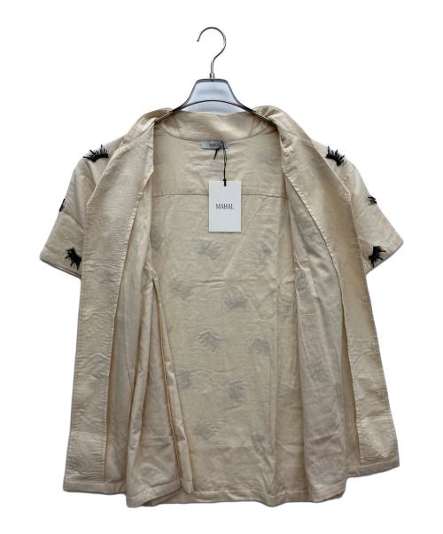 MAHAL（マハル）MAHAL (マハル) ビーズエンブロイダリーシャツ ベージュ サイズ:2 未使用品の古着・服飾アイテム