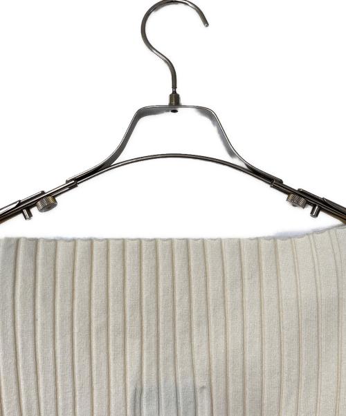 BEEDEN（ビーデン）BEEDEN (ビーデン) MULTIWAY WIDE OFF SHOULDER TOP アイボリー サイズ:Freeの古着・服飾アイテム