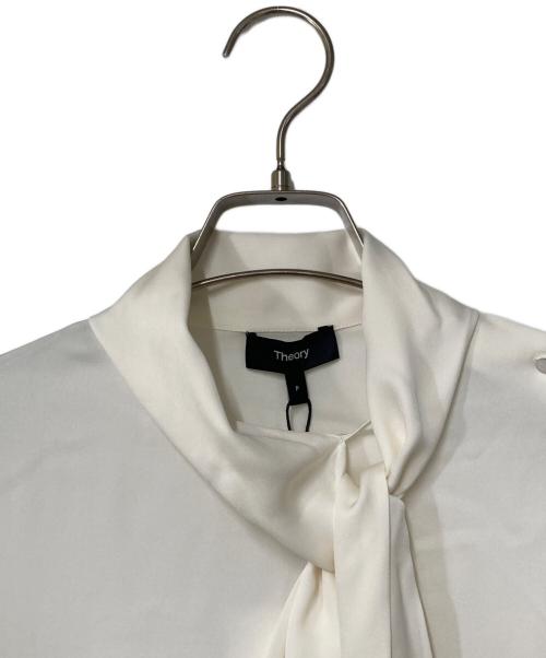 theory（セオリー）theory (セオリー) Modern Ggt Tie Neck Blouse アイボリー サイズ:P(下記採寸参照) 未使用品の古着・服飾アイテム