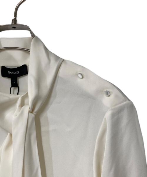 theory（セオリー）theory (セオリー) Modern Ggt Tie Neck Blouse アイボリー サイズ:P(下記採寸参照) 未使用品の古着・服飾アイテム