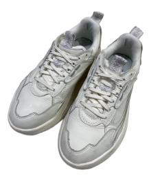 UGG（アグ）の古着「スニーカー」｜オフホワイト