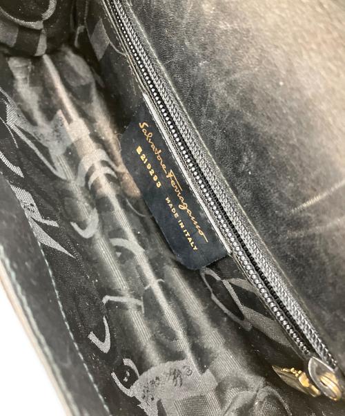 Salvatore Ferragamo（サルヴァトーレ フェラガモ）Salvatore Ferragamo (サルヴァトーレ フェラガモ) ショルダーバッグ ブラックの古着・服飾アイテム