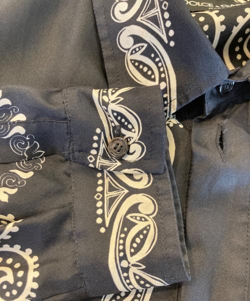 DOLCE & GABBANA（ドルチェ＆ガッバーナ）DOLCE & GABBANA (ドルチェ＆ガッバーナ) バンダナ柄シルクシャツ ブラック サイズ:54の古着・服飾アイテム