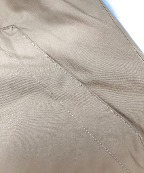 TAION（タイオン）TAION (タイオン) リバーシブルクルーネックダウンブルゾン アイボリー×ブラウン サイズ:Freeの古着・服飾アイテム