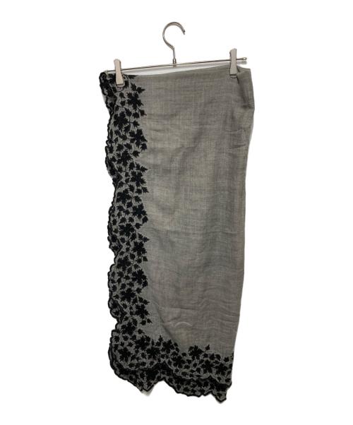 FALIERO SARTI（ファリエロサルティ）FALIERO SARTI (ファリエロサルティ) 刺繍ストールの古着・服飾アイテム