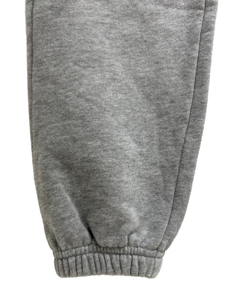 CELINE（セリーヌ）CELINE (セリーヌ) Embroidered Sweat Jogger Pants エンブロイダリ―スウェットジョガーパンツ 2Z062052H グレー サイズ:XSの古着・服飾アイテム