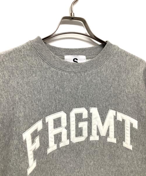 FRAGMENT DESIGN（フラグメントデザイン）FRAGMENT DESIGN (フラグメントデザイン) クルーネックスウェット グレー サイズ:Sの古着・服飾アイテム