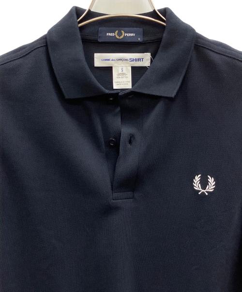 FRED PERRY（フレッドペリー）FRED PERRY (フレッドペリー) COMME des GARCONS SHIRT (コムデギャルソンシャツ) POLO SHIRT Strong Will ネイビー サイズ:Sの古着・服飾アイテム