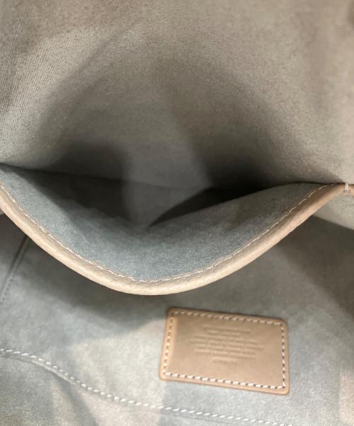 SLOW&CO（スロウアンドコー）SLOW&CO (スロウアンドコー) Shrink One Shoulder Bag ベージュの古着・服飾アイテム