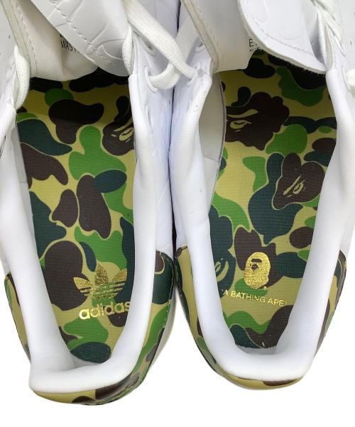 adidas（アディダス）adidas (アディダス) A BATHING APE (ア ベイシング エイプ) STAN SMITH ホワイト サイズ:27の古着・服飾アイテム