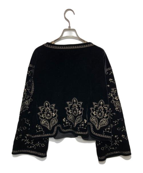 freada（フリーダ）freada (フリーダ) ベロア刺繍 Vネック プルオーバー ブラック サイズ:freeの古着・服飾アイテム
