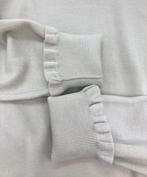 BLUE LABEL CRESTBRIDGE（ブルーレーベルクレストブリッジ）BLUE LABEL CRESTBRIDGE (ブルーレーベルクレストブリッジ) フリルネックニット ベージュ サイズ:38の古着・服飾アイテム