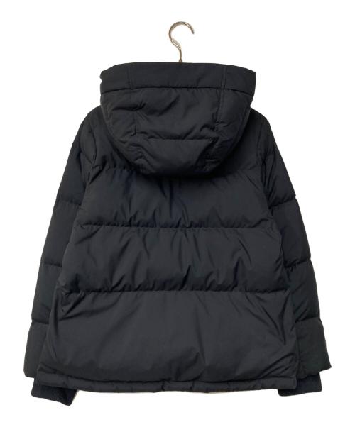 BLUE LABEL CRESTBRIDGE（ブルーレーベルクレストブリッジ）BLUE LABEL CRESTBRIDGE (ブルーレーベルクレストブリッジ) ハイマルチピーチタフタショートダウンコート ネイビー サイズ:36の古着・服飾アイテム