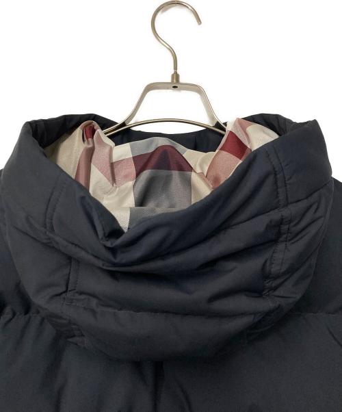 BLUE LABEL CRESTBRIDGE（ブルーレーベルクレストブリッジ）BLUE LABEL CRESTBRIDGE (ブルーレーベルクレストブリッジ) ハイマルチピーチタフタショートダウンコート ネイビー サイズ:36の古着・服飾アイテム