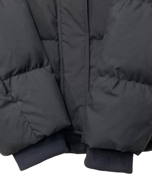 BLUE LABEL CRESTBRIDGE（ブルーレーベルクレストブリッジ）BLUE LABEL CRESTBRIDGE (ブルーレーベルクレストブリッジ) ハイマルチピーチタフタショートダウンコート ネイビー サイズ:36の古着・服飾アイテム