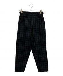 ISSEY MIYAKE（イッセイミヤケ）の古着「スクエアタイルパターンクロップドパンツ」｜ブラック