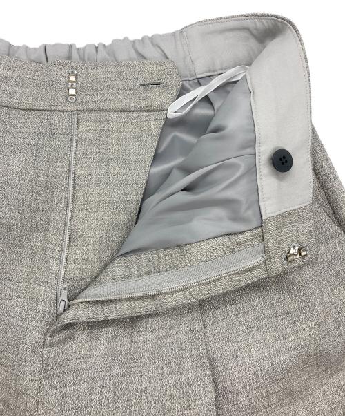 SOEJU（ソージュ）SOEJU (ソージュ) センタープレスパンツ ライトグレー サイズ:Mの古着・服飾アイテム