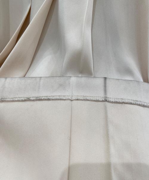 ebure（エブール）ebure (エブール) プリーツスカート アイボリー サイズ:36の古着・服飾アイテム