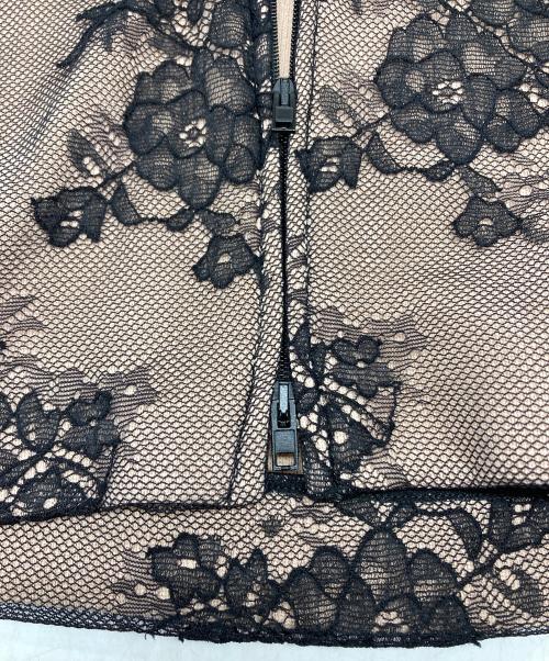 N°21（ヌメロヴェントゥーノ）N°21 (ヌメロヴェントゥーノ) フラワー刺繍レースタイトスカート ピンク×ブラック サイズ:38 (M)の古着・服飾アイテム