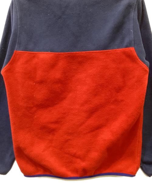 Patagonia（パタゴニア）Patagonia (パタゴニア) ライトウェイト シンチラスナップT ネイビー×レッド サイズ:XSの古着・服飾アイテム