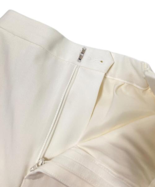 M-premierBLACK（エムプルミエブラック）M-premierBLACK (エムプルミエブラック) センタープレススティックパンツ ホワイト サイズ:34の古着・服飾アイテム