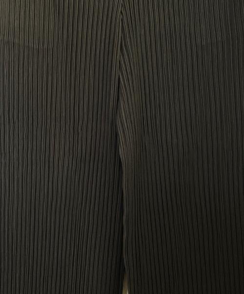 ISSEY MIYAKE（イッセイミヤケ）ISSEY MIYAKE (イッセイミヤケ) プリーツパンツ ブラック サイズ:2の古着・服飾アイテム