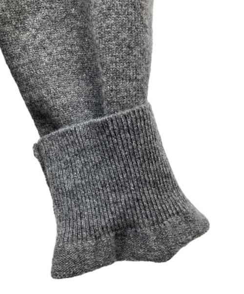 PLAY COMME des GARCONS（プレイコムデギャルソン）PLAY COMME des GARCONS (プレイコムデギャルソン) Round Neck Cardigan グレー サイズ:Mの古着・服飾アイテム