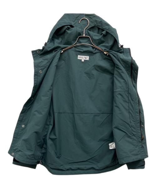 A.P.C.（アーペーセー）A.P.C. (アーペーセー) MIZUNO (ミズノ) マウンテンパーカー グリーン サイズ:XSの古着・服飾アイテム