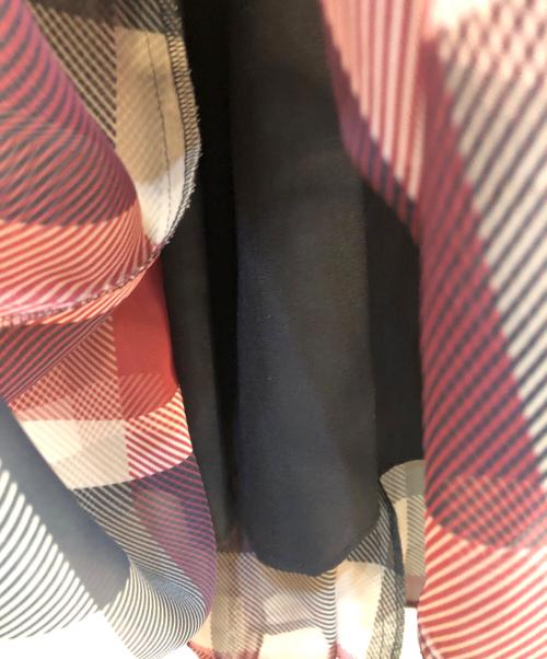 BLUE LABEL CRESTBRIDGE（ブルーレーベルクレストブリッジ）BLUE LABEL CRESTBRIDGE (ブルーレーベルクレストブリッジ) シフォンコンビドレス ブラック×レッド サイズ:38の古着・服飾アイテム