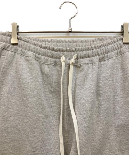 MARKAWARE（マーカウェア）MARKAWARE (マーカウェア) FLARED GYM PANTS グレー サイズ:3の古着・服飾アイテム