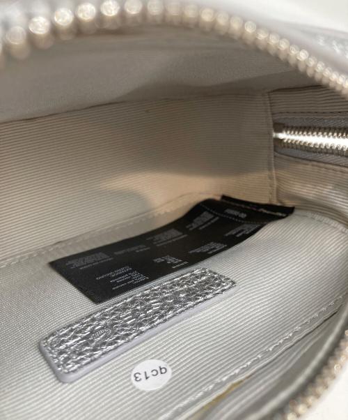 LACOSTE（ラコステ）LACOSTE (ラコステ) フルグレインシルバーレザーウエストバッグ シルバーの古着・服飾アイテム