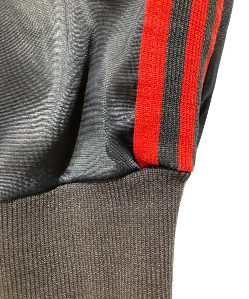 adidas（アディダス）adidas (アディダス) ATPトラックジャケット ブラック×レッド サイズ:Ｌの古着・服飾アイテム