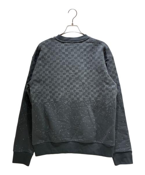LOUIS VUITTON（ルイ ヴィトン）LOUIS VUITTON (ルイ ヴィトン) Damier Spread Printed Sweatshirt RM222M IHN HNY11W グレー サイズ:L 未使用品の古着・服飾アイテム