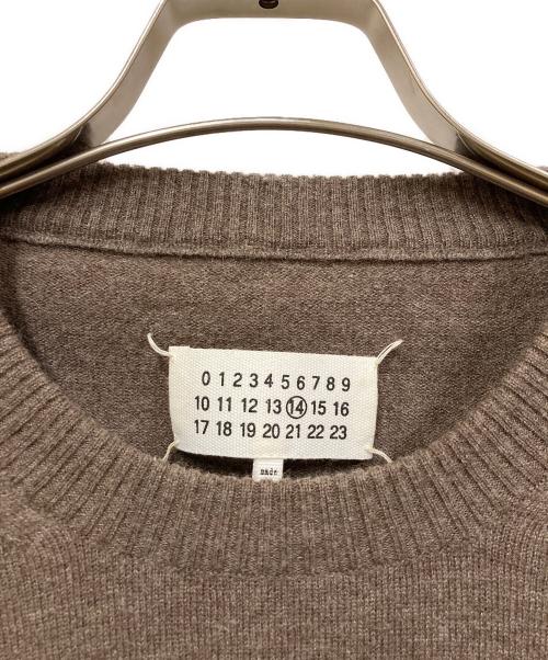 Maison Margiela（メゾンマルジェラ）Maison Margiela (メゾンマルジェラ) エルボーパッチクルーネックニット ブラウン サイズ:SIZE Mの古着・服飾アイテム